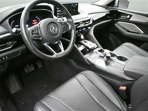 Certified 2023 Acura MDX SH-AWD image 2