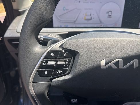 Used 2024 Kia EV6 Light RWD image 15
