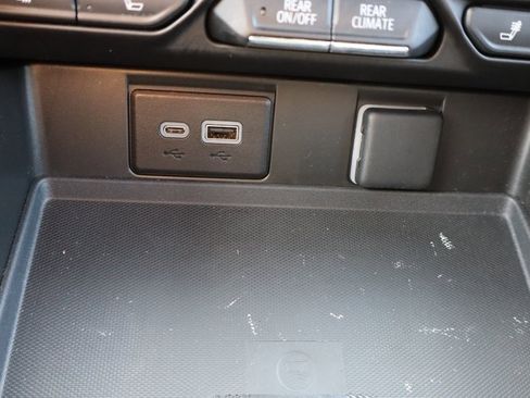 Used 2024 Chevrolet Suburban RST w/ Luxury Package image 16