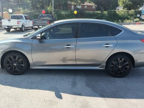 Used 2018 Nissan Sentra SR w/ SR Midnight Edition Package FWD image 2