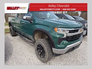 Used 2024 Chevrolet Silverado 1500 LT video 1