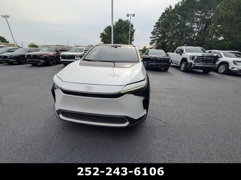 Used 2023 Toyota bZ4X FWD w/ Weather Package image 2