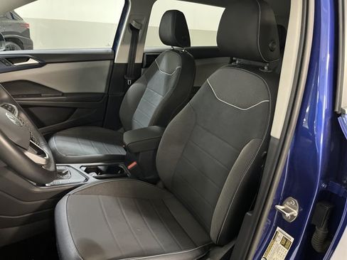 Certified 2023 Volkswagen Taos SE w/ Panoramic Sunroof Package FWD image 14