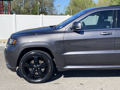 Used 2016 Jeep Grand Cherokee High Altitude AWD/4WD image 2