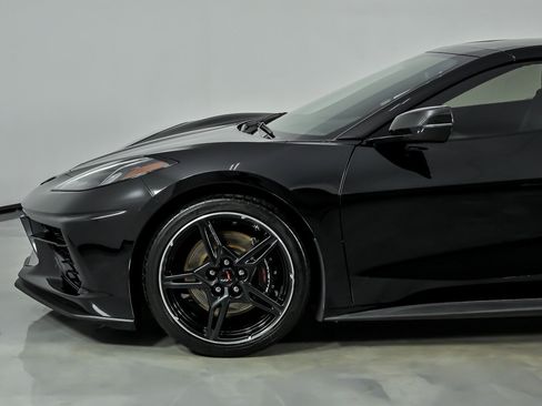 Used 2022 Chevrolet Corvette Stingray Preferred Cpe w/ Z51 Performance Package RWD image 7