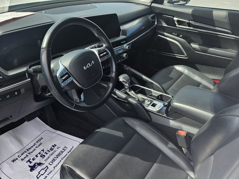 Used 2025 Kia Telluride S FWD image 10