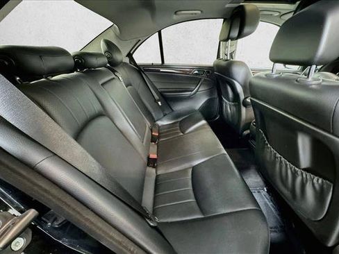 Used 2006 Mercedes-Benz C 350 Sedan image 24