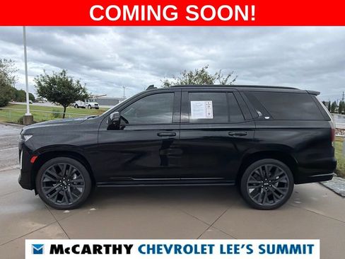 Used 2022 Cadillac Escalade Sport Platinum w/ Heavy-Duty Trailer Package AWD/4WD image 5