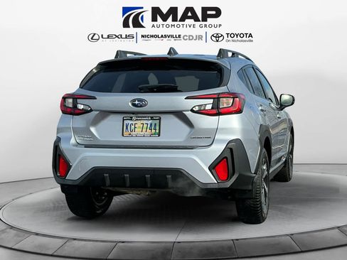Used 2024 Subaru Crosstrek 2.0i Premium image 5