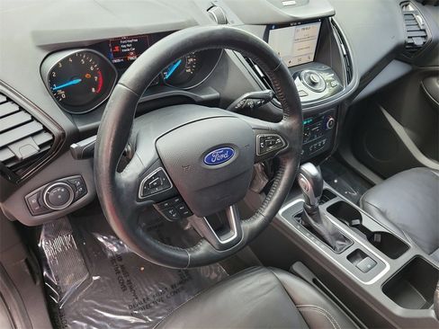 Used 2018 Ford Escape Titanium image 21