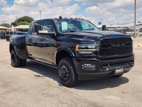 Used 2021 RAM 3500 Limited AWD/4WD image 3