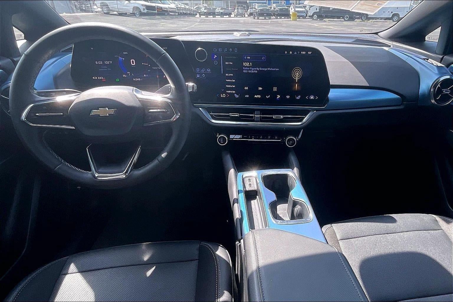 Used 2025 Chevrolet Equinox EV LT w/ Convenience Package FWD image 15