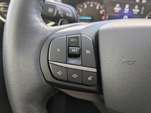 Used 2020 Ford Explorer XLT w/ Equipment Group 202A image 29