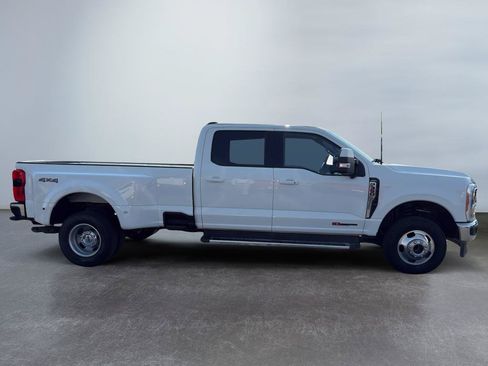 Used 2023 Ford F350 Lariat AWD/4WD image 6