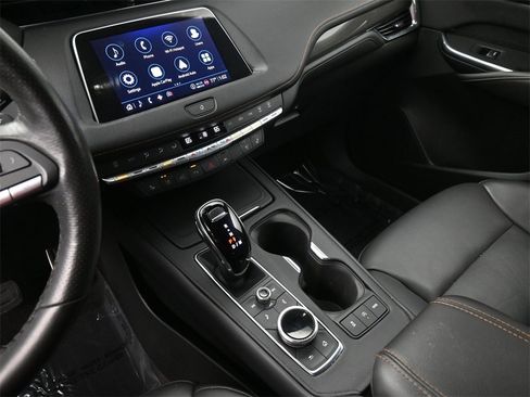 Certified 2023 Cadillac XT4 Sport image 8