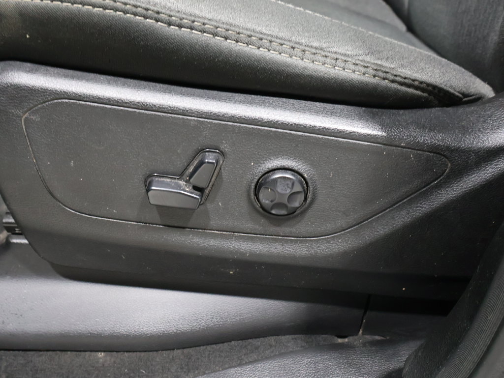 Used 2020 RAM 1500 Big Horn AWD/4WD image 13