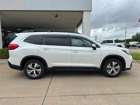 Used 2022 Subaru Ascent Premium AWD/4WD image 12