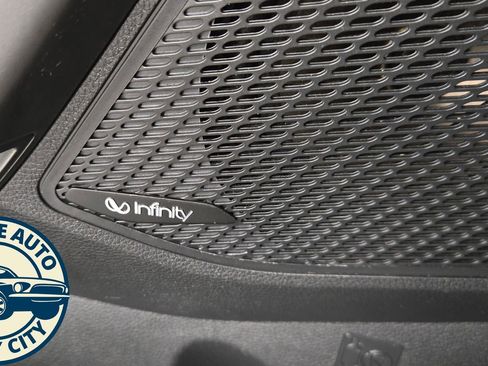 Used 2018 Hyundai Santa Fe SE Ultimate w/ SE Ultimate Tech Package 03 image 30