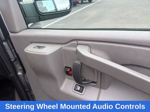Used 2017 Chevrolet Express 3500 LT w/ LT Preferred Equipment Group RWD image 20