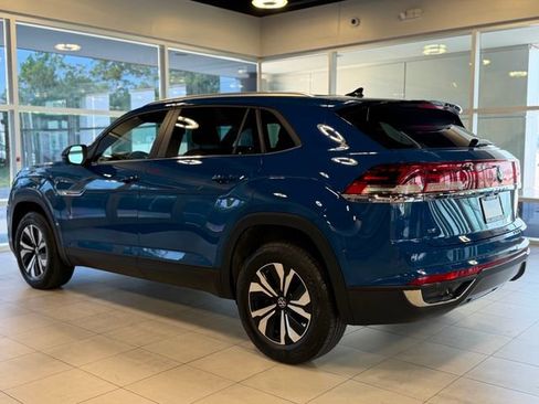 Used 2025 Volkswagen Atlas Cross Sport SE AWD/4WD image 14