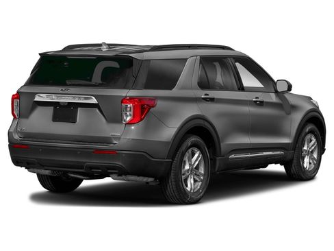 Used 2020 Ford Explorer XLT w/ Comfort Package AWD/4WD image 3