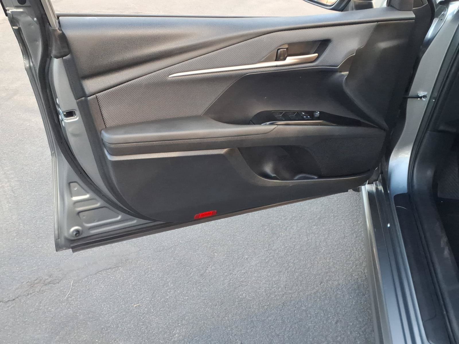 Certified 2025 Toyota Camry SE FWD image 13