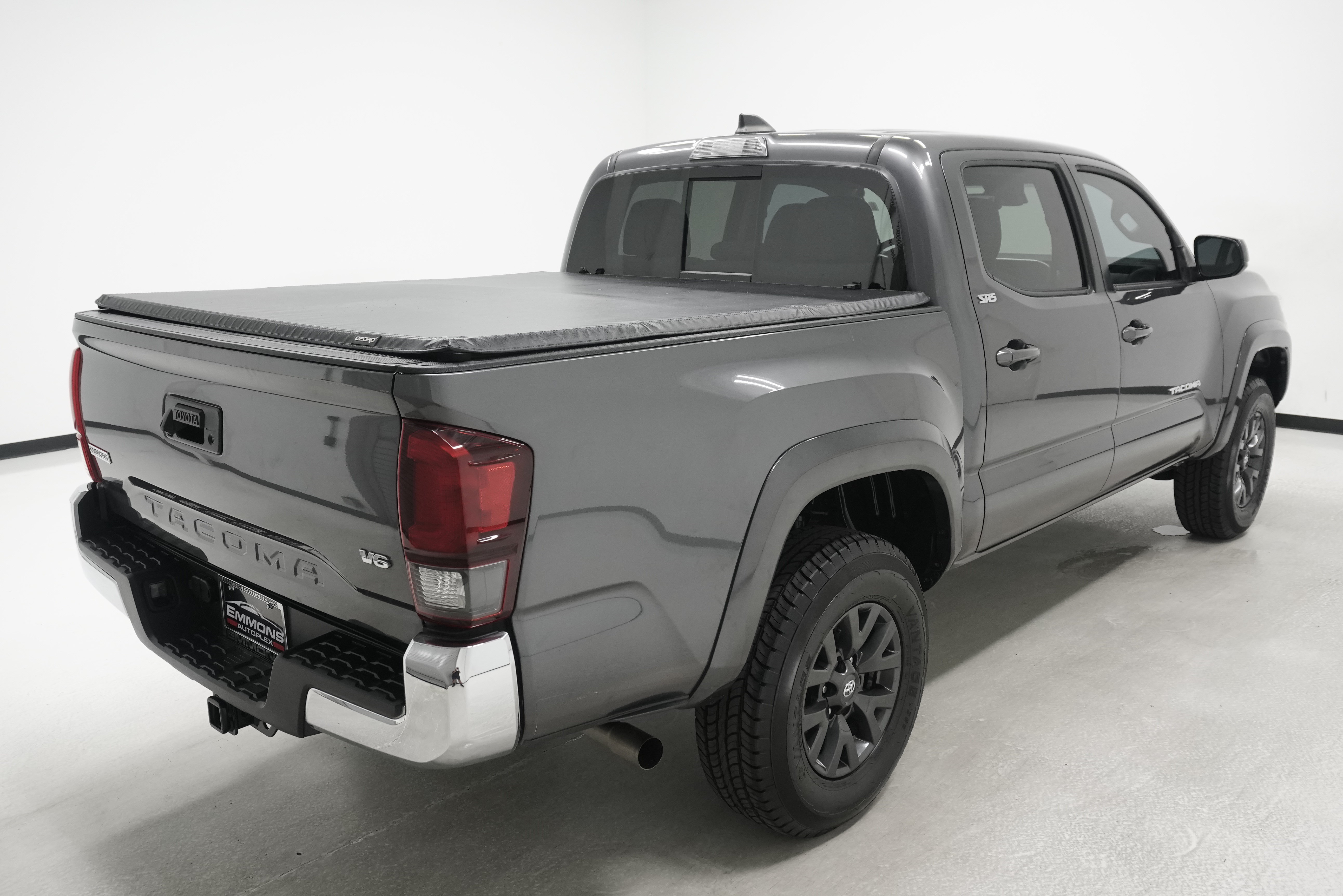 Used 2021 Toyota Tacoma SR5 RWD image 4