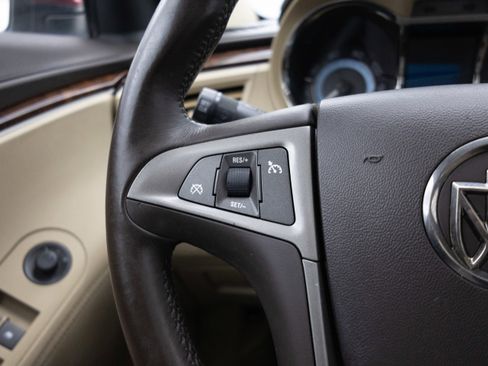 Used 2010 Buick LaCrosse CXL image 37