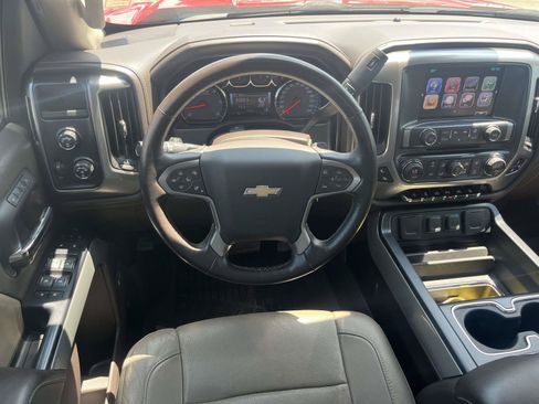 Used 2017 Chevrolet Silverado 1500 LTZ Z71 w/ LTZ Plus Package AWD/4WD image 12