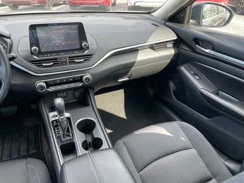 Certified 2023 Nissan Altima 2.5 SV FWD image 12