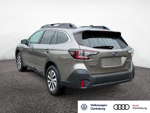 Used 2021 Subaru Outback Premium AWD/4WD image 7