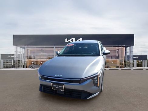 New 2026 Kia K4 FWD image 8