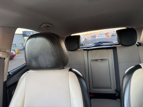 Used 2020 Buick Encore Preferred image 19