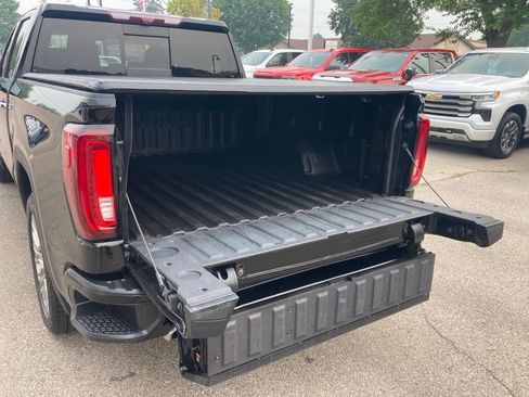 Certified 2021 GMC Sierra 1500 Denali w/ Denali Ultimate Package AWD/4WD image 10