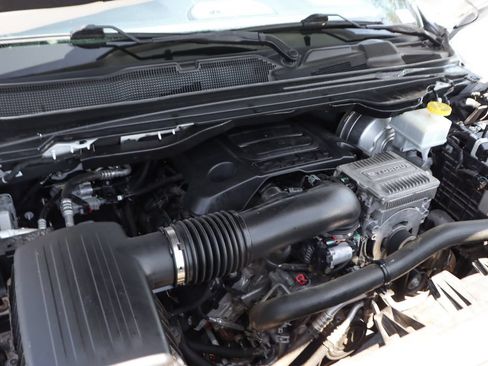 Used 2023 RAM 1500 Laramie RWD image 12