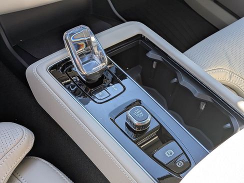 New 2026 Volvo XC90 B6 Ultra w/ Protection Package Premier image 27