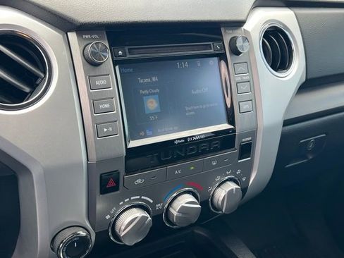 Used 2015 Toyota Tundra SR5 w/ SR5 Upgrade Package image 21