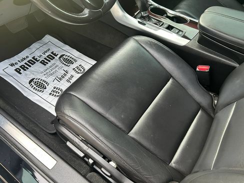 Used 2016 Acura TLX FWD image 10