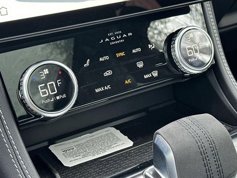 New 2024 Jaguar F-PACE R-Dynamic S AWD/4WD image 25