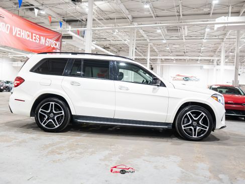 Used 2018 Mercedes-Benz GLS 550 4MATIC w/ Driver Assistance Package image 8