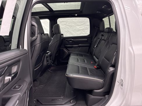 Used 2022 RAM 1500 Limited AWD/4WD image 10