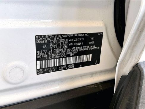 Used 2025 Toyota RAV4 XLE Premium FWD image 19