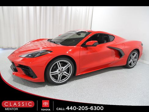 Used 2026 Chevrolet Corvette Stingray Coupe w/ 1LT RWD image 3