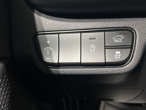 Certified 2025 Kia Seltos EX image 22