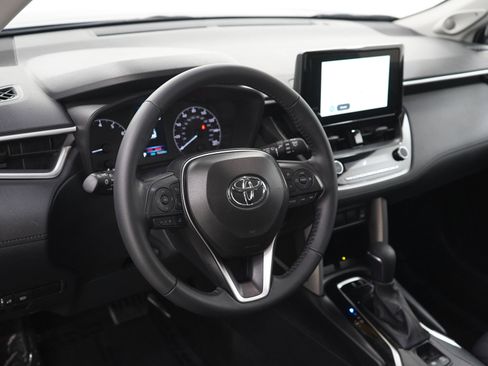 Used 2024 Toyota Corolla Cross LE w/ Moonroof Package AWD/4WD image 20