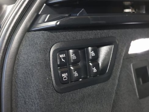 Used 2023 BMW X7 xDrive40i w/ Executive Package image 49