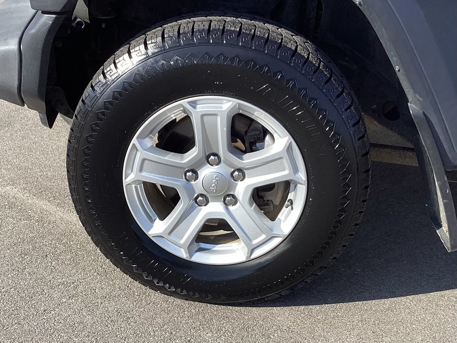 Used 2018 Jeep Wrangler Unlimited Sport S AWD/4WD image 10