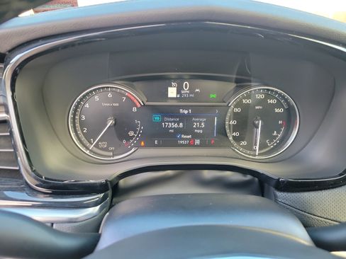 Certified 2025 Cadillac XT5 Premium Luxury image 22