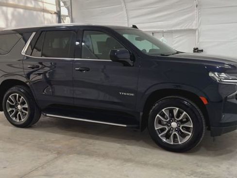 Used 2023 Chevrolet Tahoe LS AWD/4WD image 2
