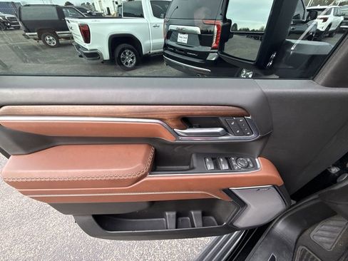 Certified 2025 GMC Sierra 2500 Denali Ultimate w/ Max Trailering Package image 29